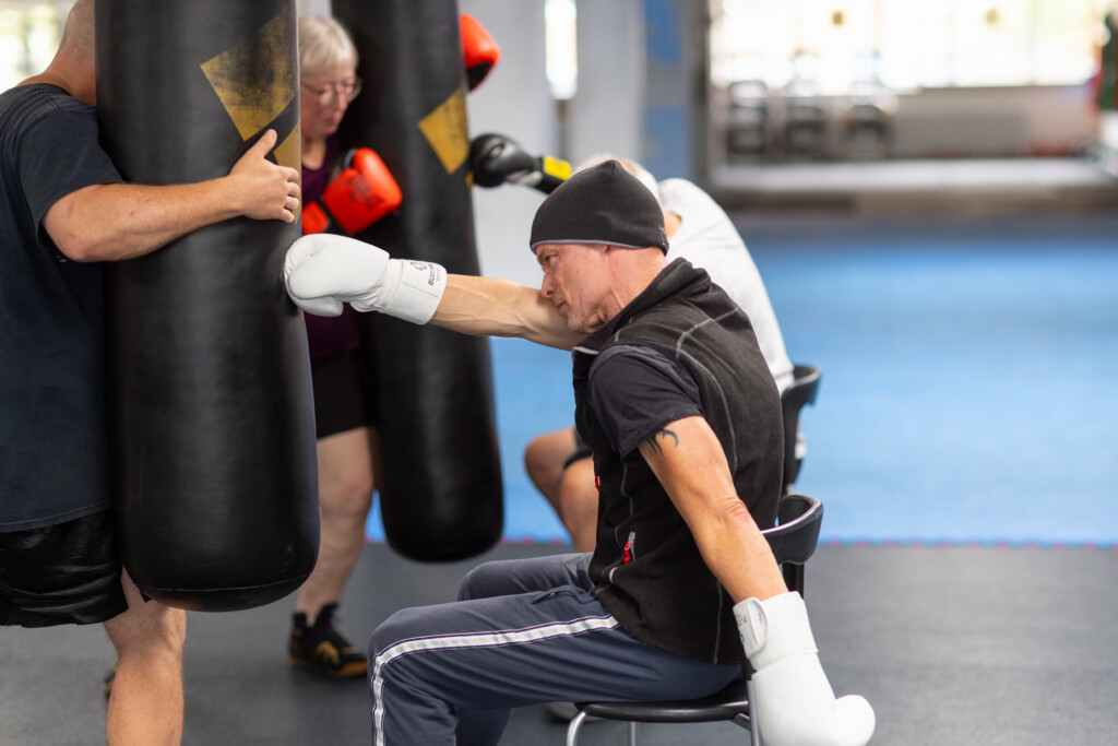 Siddende boksetræning