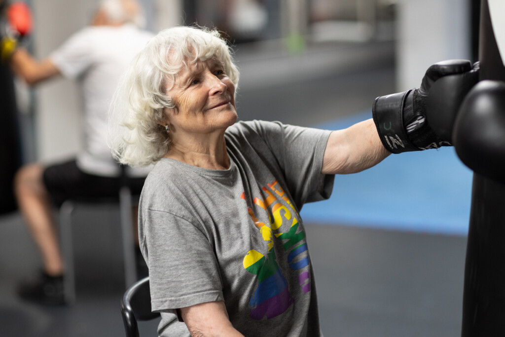 Siddende boksetræning